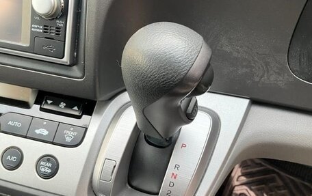 Honda Stream II, 2011 год, 968 000 рублей, 15 фотография