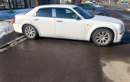 Chrysler 300C II, 2005 год, 520 000 рублей, 3 фотография
