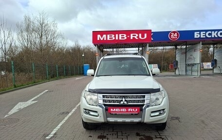 Mitsubishi Pajero IV, 2014 год, 1 990 000 рублей, 2 фотография