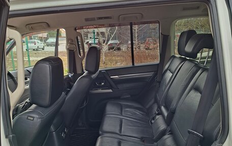 Mitsubishi Pajero IV, 2014 год, 1 990 000 рублей, 11 фотография