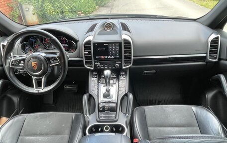 Porsche Cayenne III, 2017 год, 3 970 000 рублей, 10 фотография