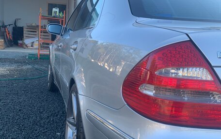 Mercedes-Benz E-Класс, 2004 год, 1 500 000 рублей, 12 фотография