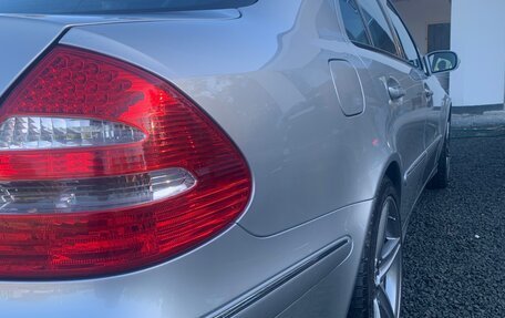 Mercedes-Benz E-Класс, 2004 год, 1 500 000 рублей, 17 фотография