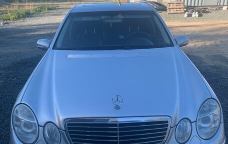 Mercedes-Benz E-Класс, 2004 год, 1 500 000 рублей, 21 фотография