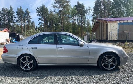 Mercedes-Benz E-Класс, 2004 год, 1 500 000 рублей, 22 фотография