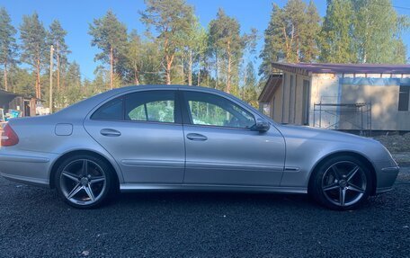 Mercedes-Benz E-Класс, 2004 год, 1 500 000 рублей, 19 фотография