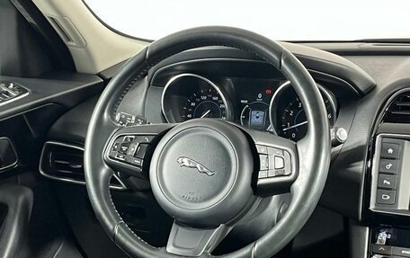 Jaguar F-Pace, 2016 год, 2 499 000 рублей, 16 фотография