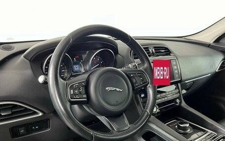 Jaguar F-Pace, 2016 год, 2 499 000 рублей, 12 фотография