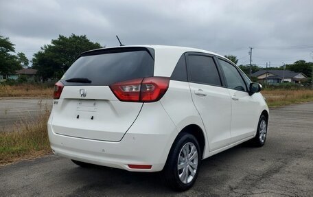 Honda Fit, 2022 год, 1 150 000 рублей, 3 фотография