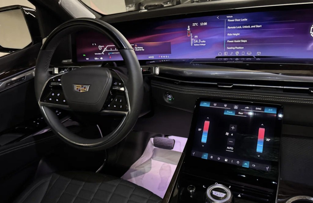 Cadillac Escalade V, 2025 год, 20 000 000 рублей, 6 фотография