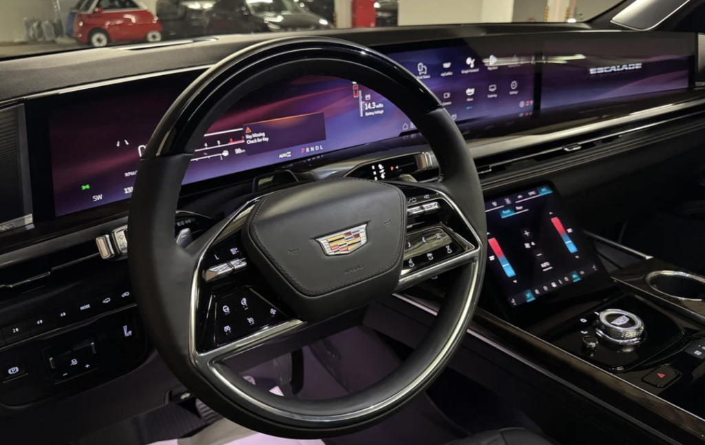 Cadillac Escalade V, 2025 год, 20 000 000 рублей, 5 фотография