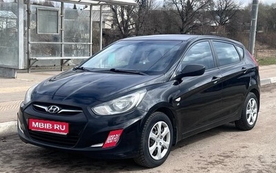 Hyundai Solaris II рестайлинг, 2012 год, 750 000 рублей, 1 фотография