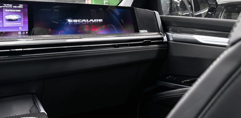 Cadillac Escalade V, 2025 год, 27 000 000 рублей, 3 фотография