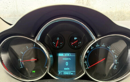 Chevrolet Cruze II, 2013 год, 698 750 рублей, 9 фотография