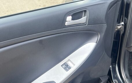 Hyundai Solaris II рестайлинг, 2012 год, 750 000 рублей, 10 фотография