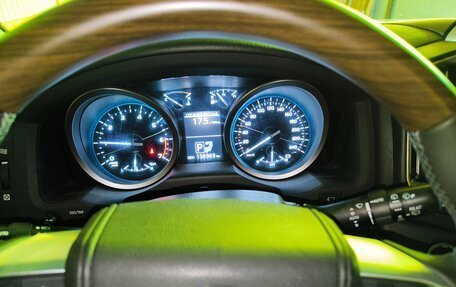 Toyota Land Cruiser 200, 2013 год, 4 450 000 рублей, 3 фотография