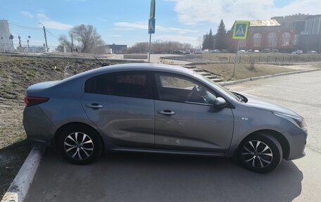 KIA Rio IV, 2018 год, 1 298 000 рублей, 3 фотография