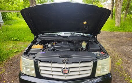 Cadillac Escalade II, 2002 год, 1 200 000 рублей, 14 фотография