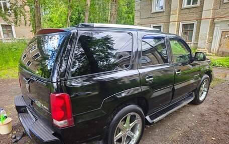 Cadillac Escalade II, 2002 год, 1 200 000 рублей, 21 фотография