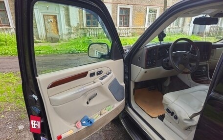 Cadillac Escalade II, 2002 год, 1 200 000 рублей, 15 фотография