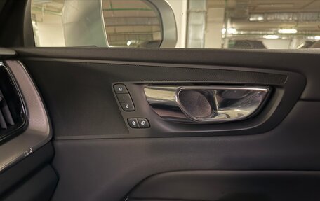 Volvo XC60 II, 2019 год, 3 900 000 рублей, 6 фотография