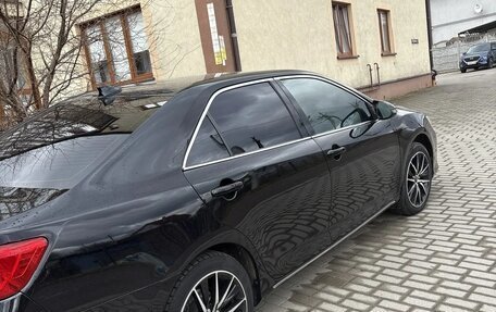 Toyota Camry, 2012 год, 1 900 000 рублей, 4 фотография