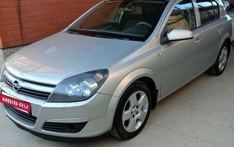Opel Astra H, 2006 год, 445 000 рублей, 2 фотография