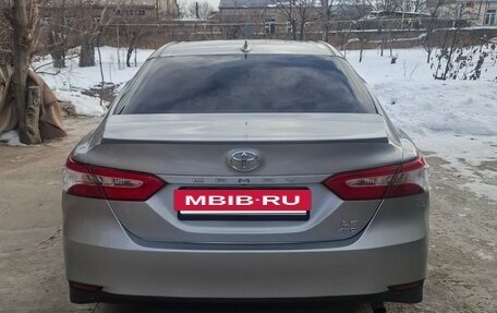 Toyota Camry, 2020 год, 2 500 000 рублей, 4 фотография