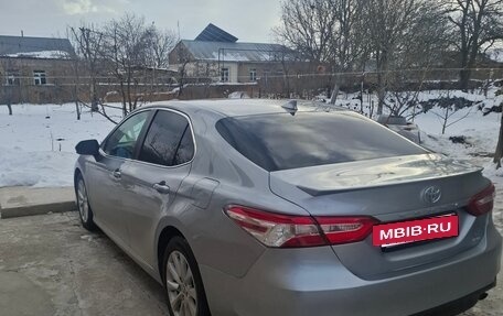 Toyota Camry, 2020 год, 2 500 000 рублей, 3 фотография