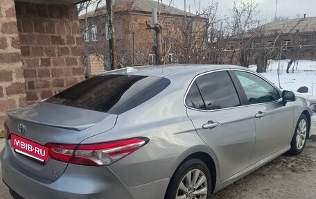 Toyota Camry, 2020 год, 2 500 000 рублей, 2 фотография