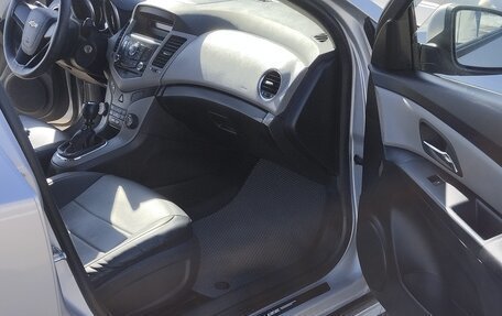 Chevrolet Cruze II, 2011 год, 630 000 рублей, 8 фотография