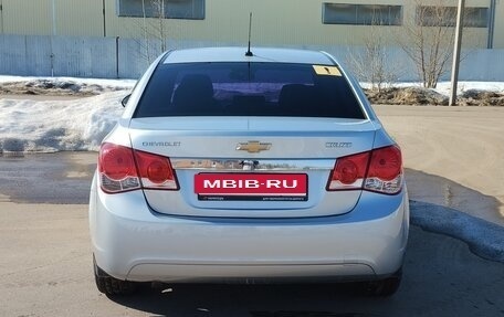 Chevrolet Cruze II, 2011 год, 630 000 рублей, 4 фотография