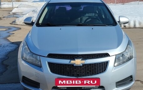 Chevrolet Cruze II, 2011 год, 630 000 рублей, 3 фотография