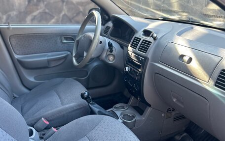 KIA Rio II, 2004 год, 169 000 рублей, 10 фотография