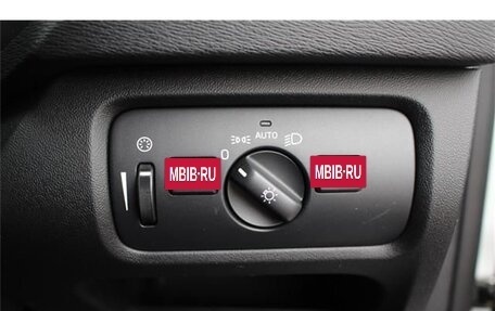 Volvo V40 II рестайлинг, 2017 год, 1 300 000 рублей, 13 фотография