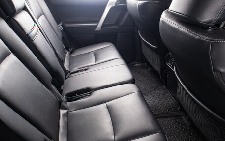 Toyota Land Cruiser Prado 150 рестайлинг 2, 2021 год, 5 999 000 рублей, 17 фотография