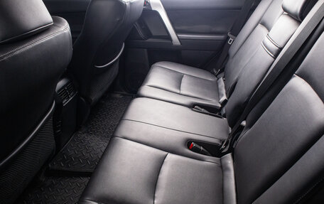 Toyota Land Cruiser Prado 150 рестайлинг 2, 2021 год, 5 999 000 рублей, 18 фотография