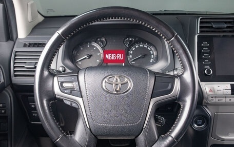 Toyota Land Cruiser Prado 150 рестайлинг 2, 2021 год, 5 999 000 рублей, 10 фотография