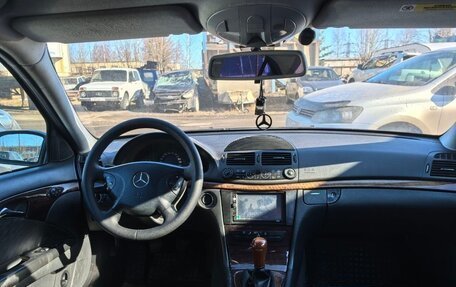 Mercedes-Benz E-Класс, 2002 год, 450 000 рублей, 6 фотография