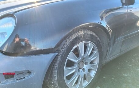 Mercedes-Benz E-Класс, 2002 год, 450 000 рублей, 15 фотография