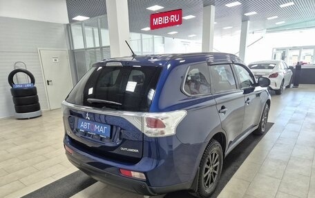 Mitsubishi Outlander III рестайлинг 3, 2013 год, 1 296 000 рублей, 7 фотография