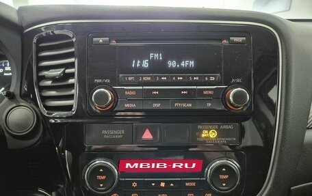 Mitsubishi Outlander III рестайлинг 3, 2013 год, 1 296 000 рублей, 22 фотография