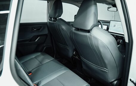 Toyota RAV4, 2026 год, 5 300 000 рублей, 17 фотография