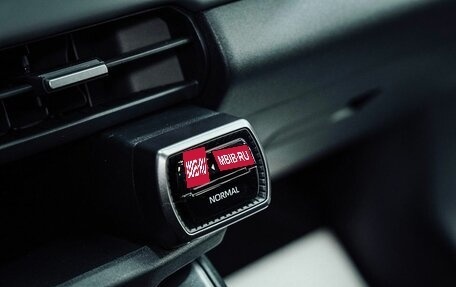 Toyota RAV4, 2026 год, 5 300 000 рублей, 24 фотография