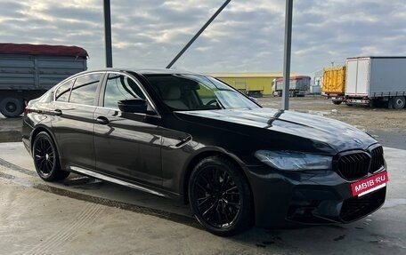 BMW 5 серия, 2018 год, 3 290 000 рублей, 3 фотография