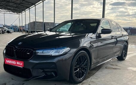 BMW 5 серия, 2018 год, 3 290 000 рублей, 2 фотография