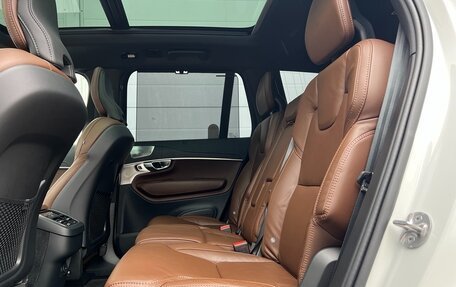 Volvo XC90 II рестайлинг, 2024 год, 10 250 000 рублей, 28 фотография