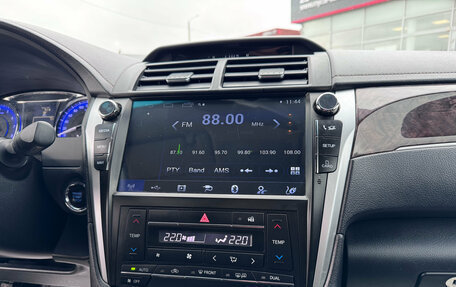 Toyota Camry, 2017 год, 2 120 000 рублей, 9 фотография