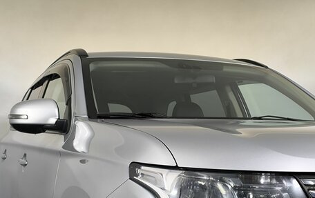 Mitsubishi Outlander III рестайлинг 3, 2014 год, 1 600 000 рублей, 19 фотография