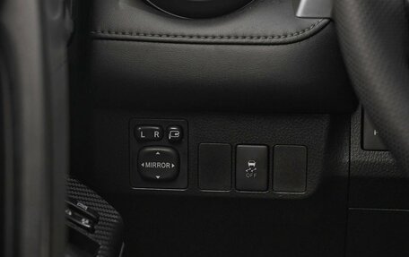 Toyota RAV4, 2015 год, 1 749 000 рублей, 14 фотография